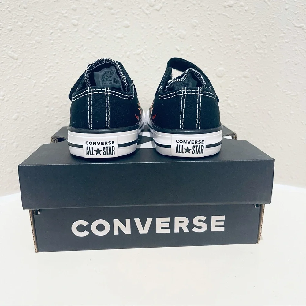 Converse All Star Infant Flames Sneakers Size 5,6 NIB